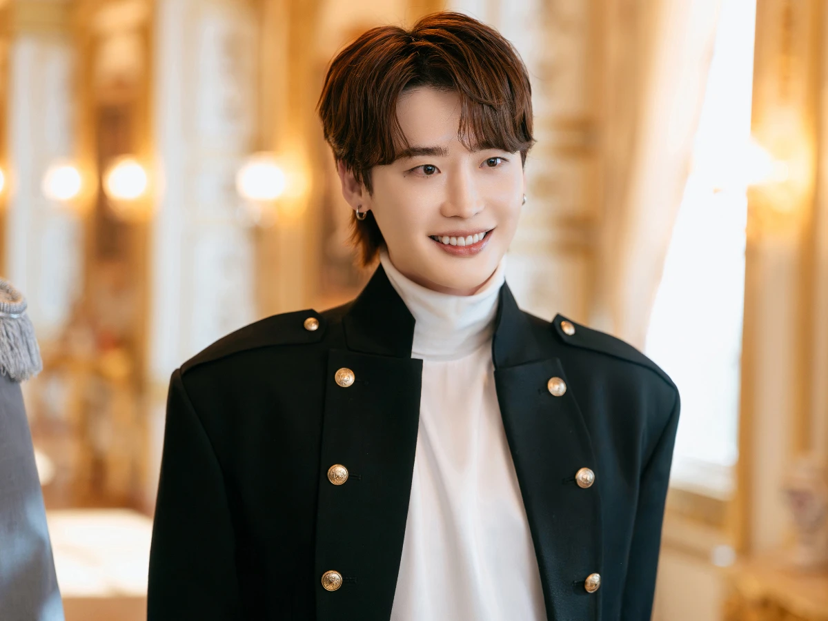 男主角：李鐘碩 飾 海因里