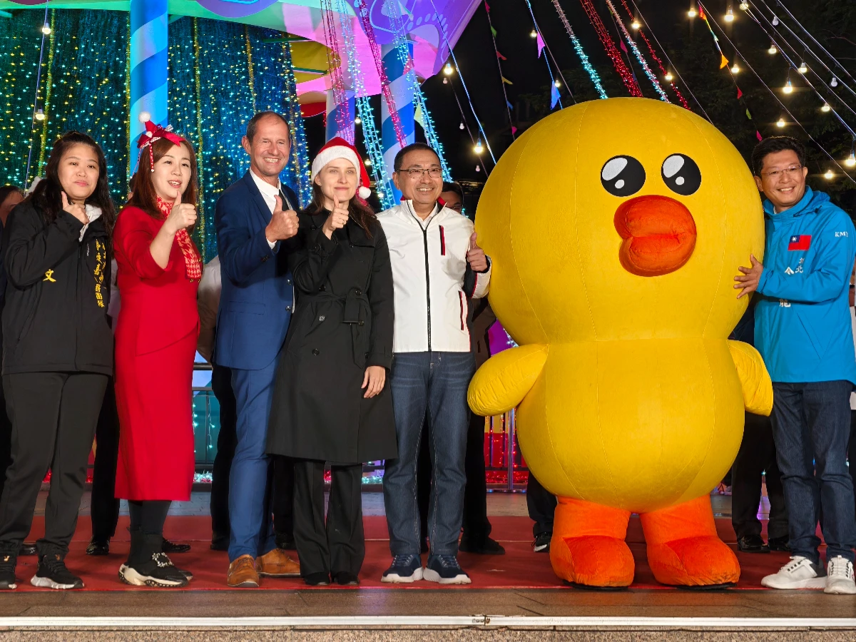 想追光雕、想逛市集、想聽演唱會，今年冬天全在新北！