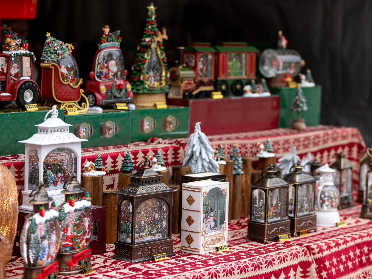 德國耶誕市集同步開幕！暖黃燈海 &times; 熱紅酒香氣太欠逛