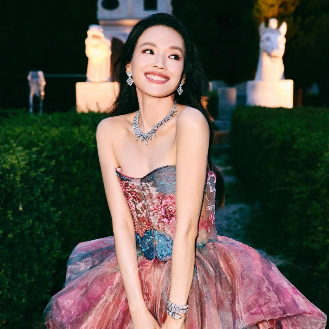 舒淇「遮瑕不卡粉」技巧太實用！眼下＆法令紋不顯紋零顆粒！彩妝師：用凡士林也可以