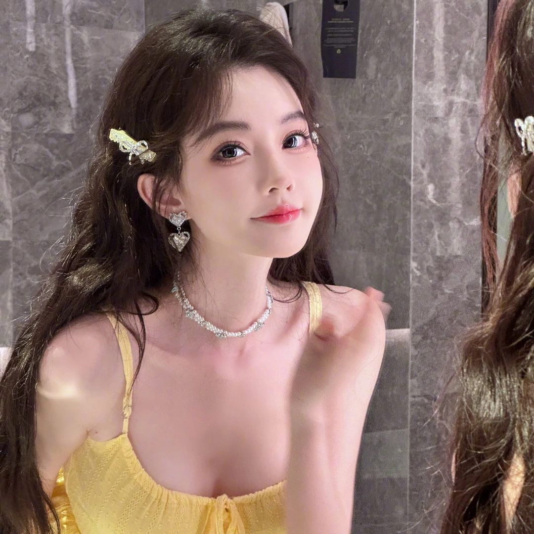 「中國第一網紅」馮提莫遭傳「人沒了」！消失一年出面吐真相：甲狀腺癌復發