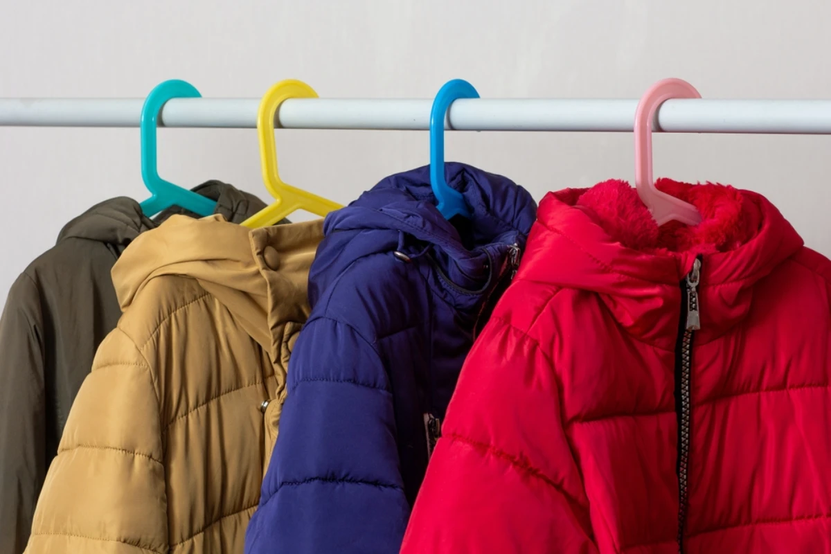 Threads 網友穿羽絨外套吃薑母鴨竟然燒破一個洞？