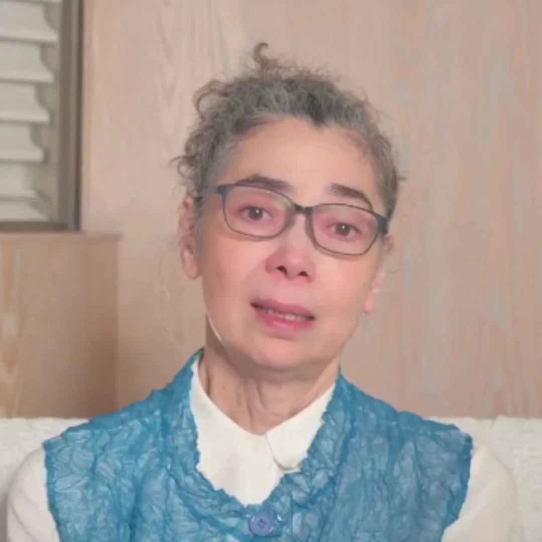 賴佩霞女婿「換心失敗」病逝後首露面！哀痛淚喊心聲：每天哭哭笑笑