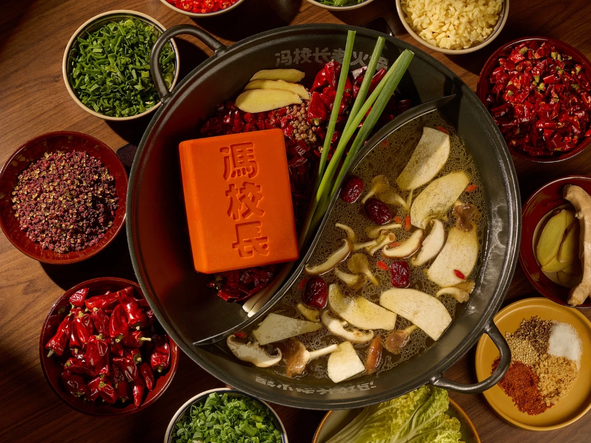 「馮校長老火鍋」開幕優惠免費升級