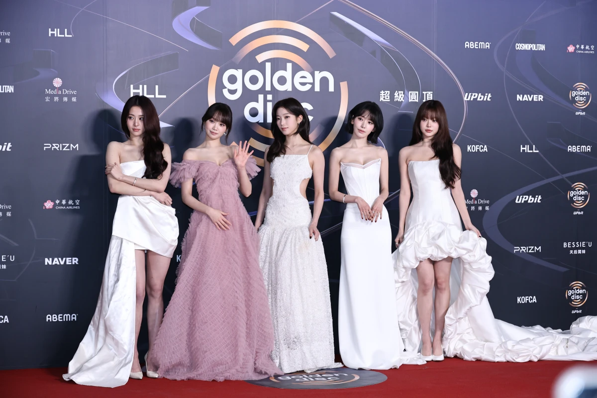 金唱片紅毯造型