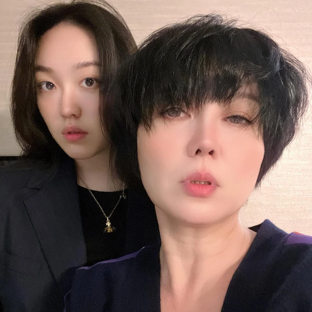 苗可麗嘆女兒23歲真正卻只相處一年！母驟逝父失智讓她放下工作：盼在人生最後的跑馬燈是與家人的日常