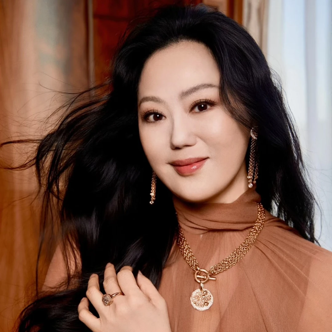 60歲永不老！章小蕙「百億貴婦肌秘訣」曝光，卸妝後「多1步驟」美到發光