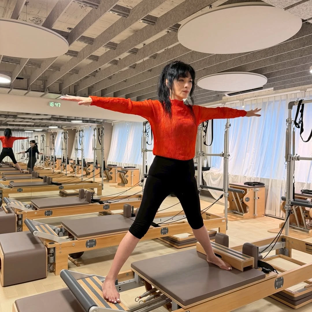 60歲唐綺陽甩肉28公斤！除了飲控，靠「這運動」體態大逆齡！瘦回20年前窈窕好身材