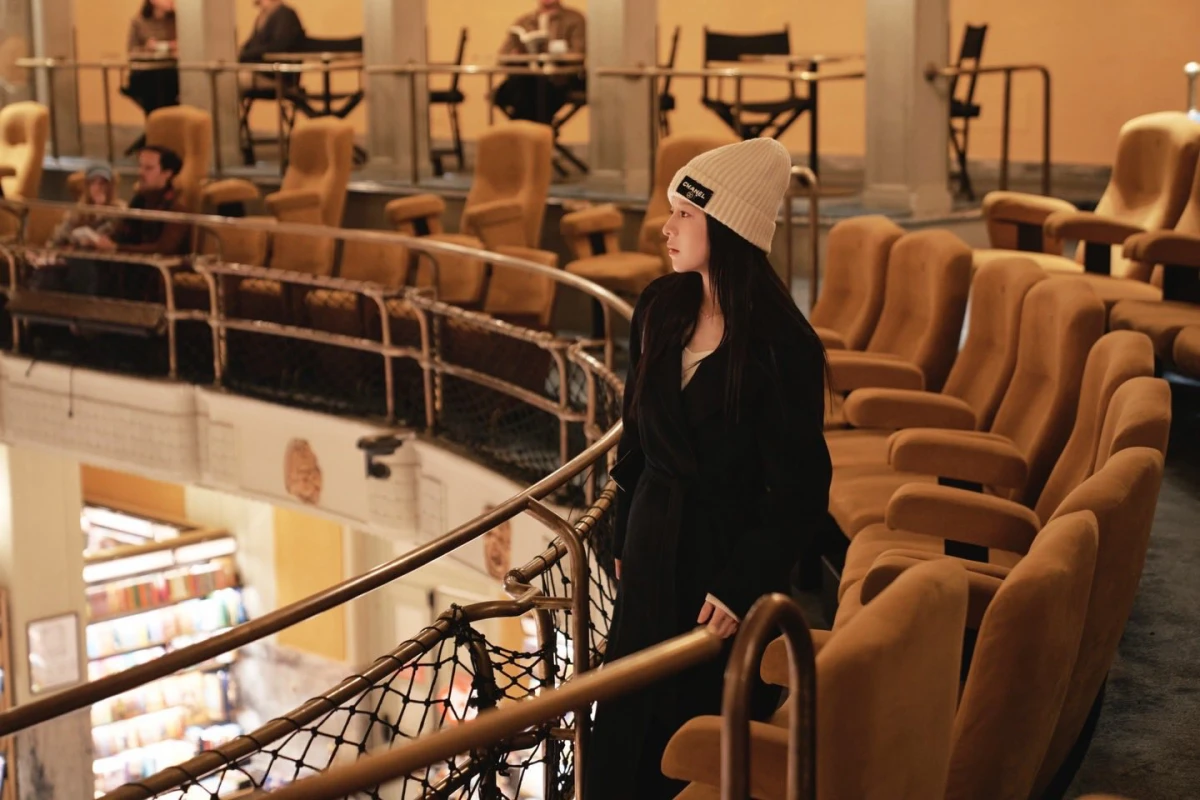 Netflix韓劇《愛情怎麼翻譯？》高允貞香奈兒、同款推薦