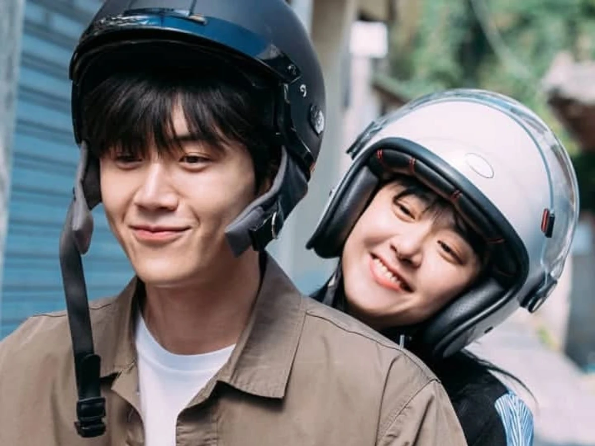 金宣虎必看韓劇推薦7.《抓住幽靈》