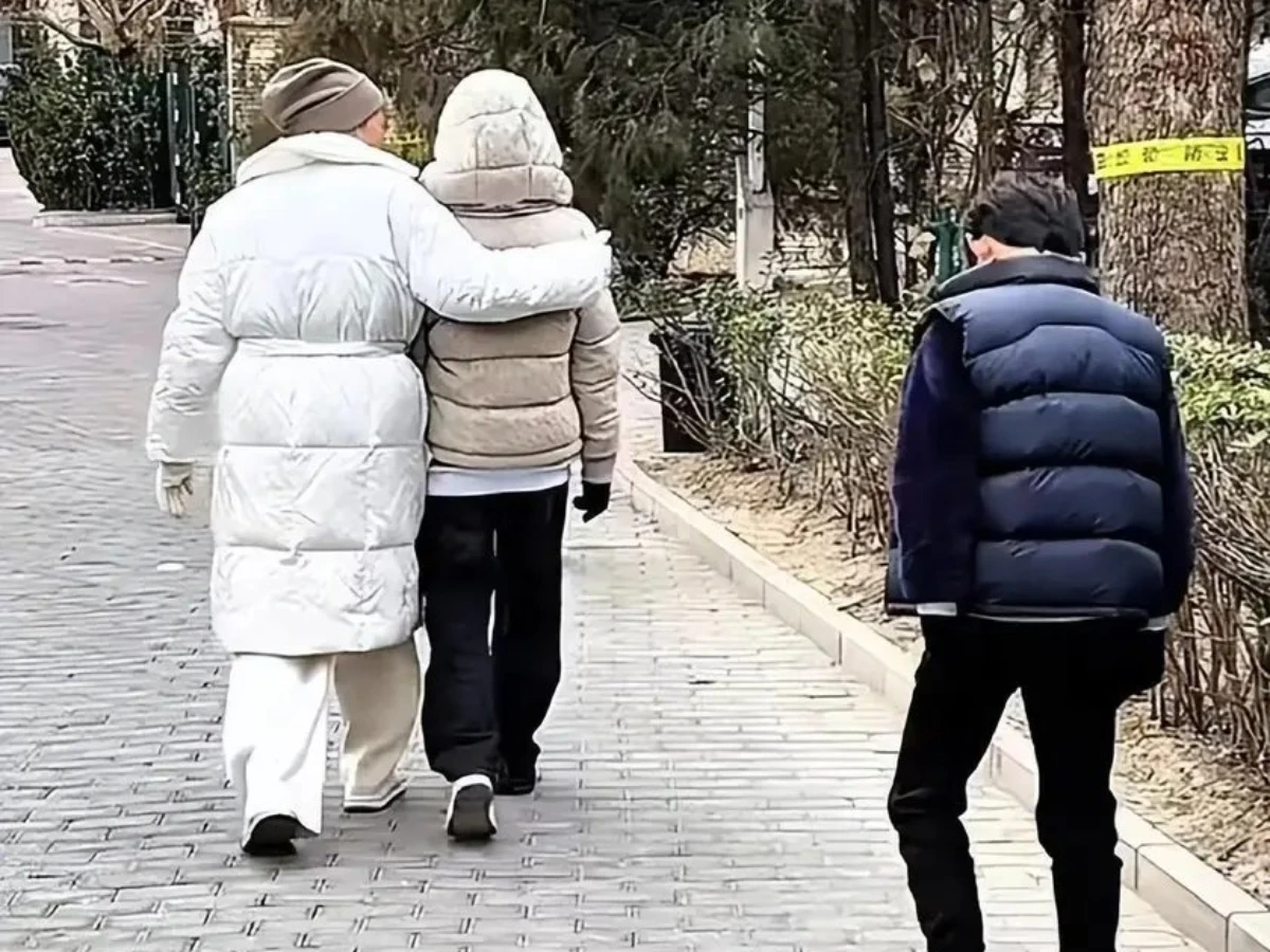 張蘭和馬筱梅母親輪流帶大S兒女