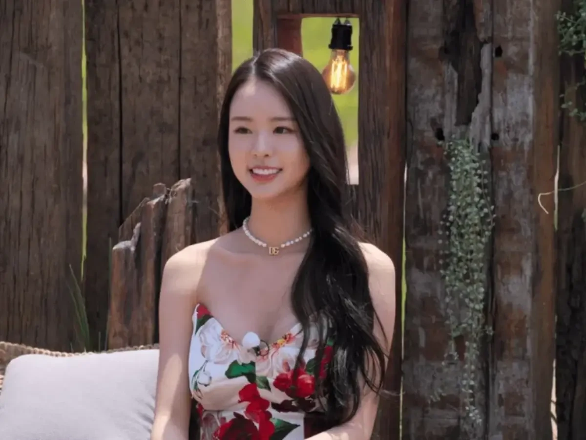 《穿著Prada的惡魔2》安海瑟薇同款珍珠項鍊，職場這樣戴珍珠項鍊能招好運