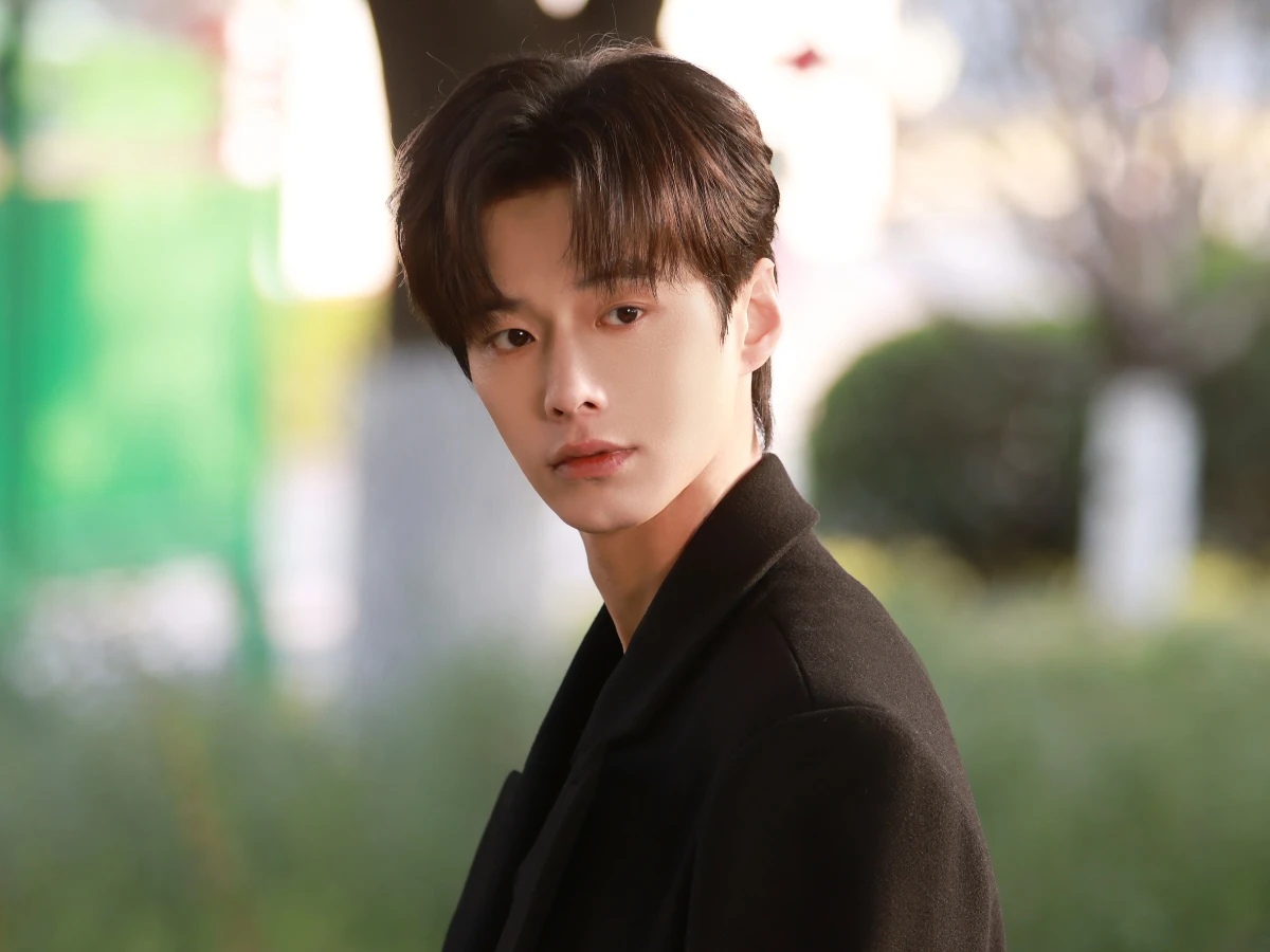 生肖蛇｜巳時（09:00&ndash;11:00）