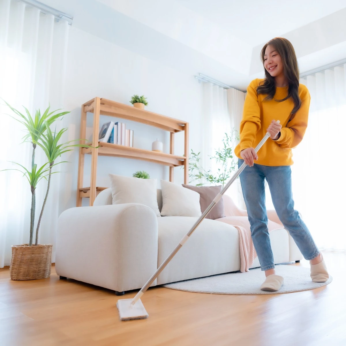 為什麼打掃家裡「越掃越髒」？過年大掃除6大NG習慣要改：清潔劑不是越多越好