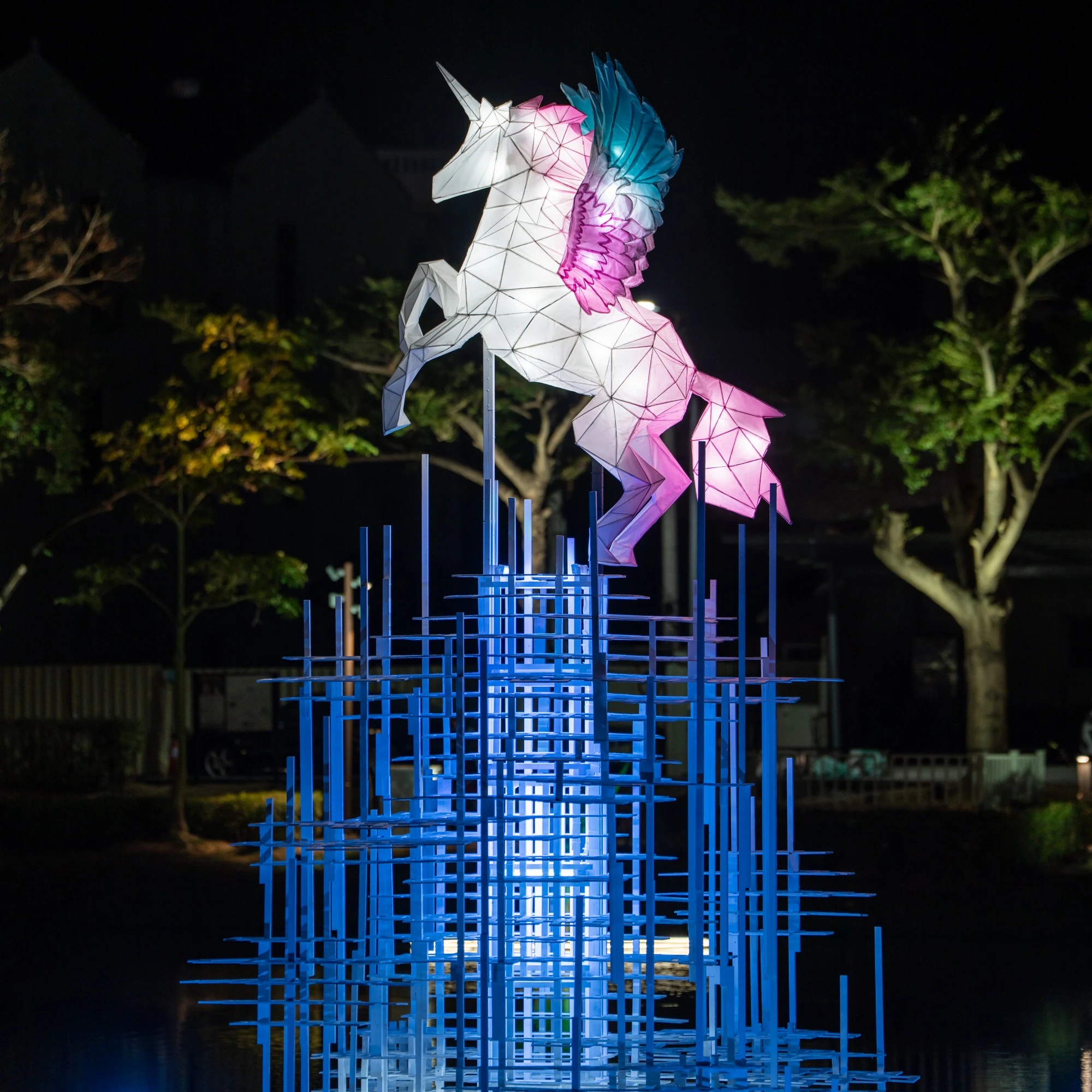 2026台南月津港燈節2/7登場！台日韓藝術家聯手打造「最美燈節」，新營波光節同日點亮台南