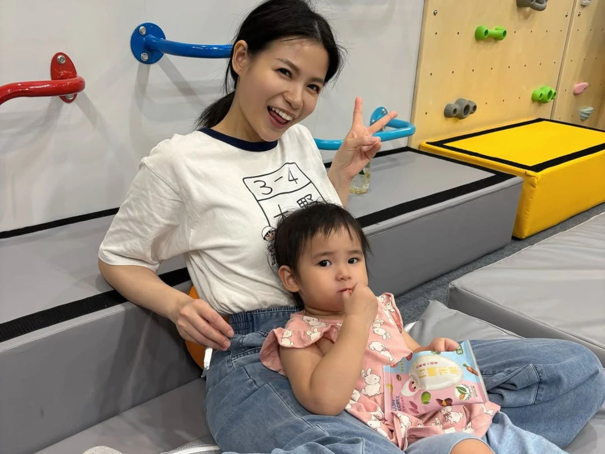 蘿莉塔建議女孩晚點生小孩