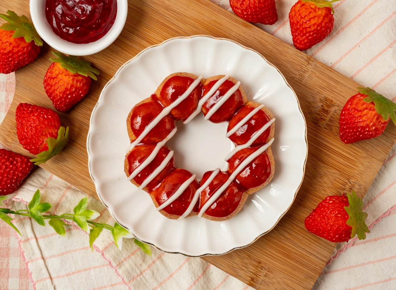 6.草莓優格生波堤