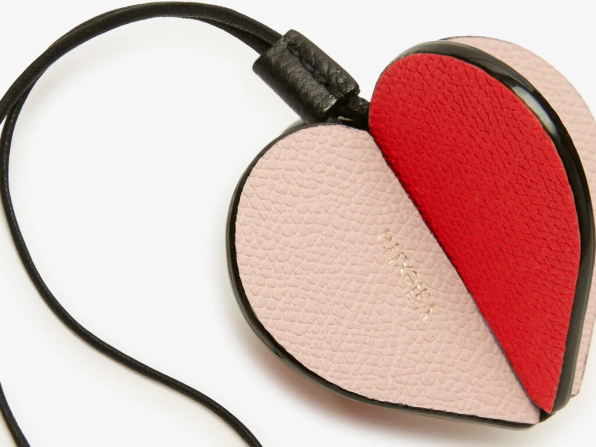 Valextra 愛心吊飾，價格店洽