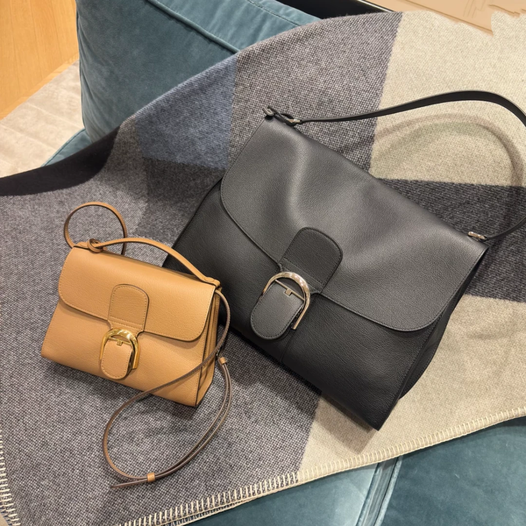 林志玲、孔曉振都在揹！Delvaux Brillant Tempo S變小更好駕馭！尺寸細節公開