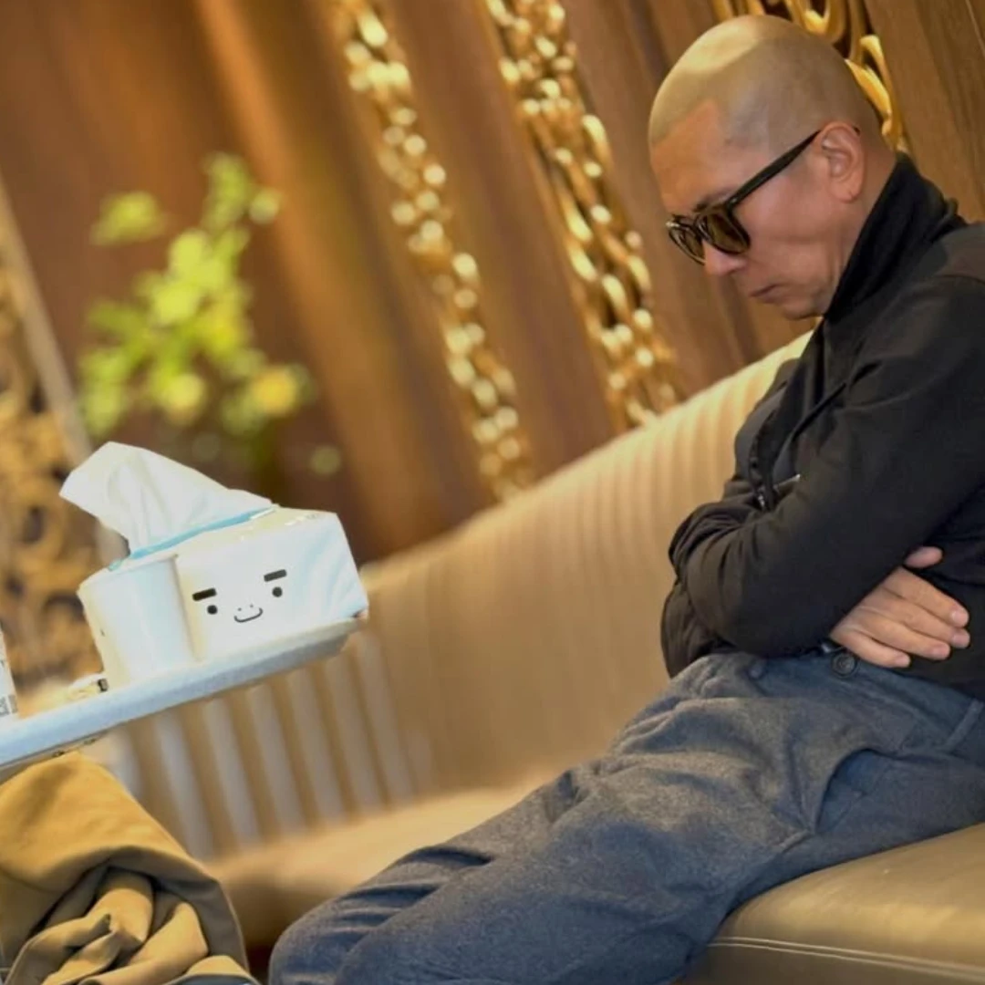 與大S結婚4週年紀念日！具俊曄獨自守墓前「擺蛋糕、美酒」陪伴愛妻