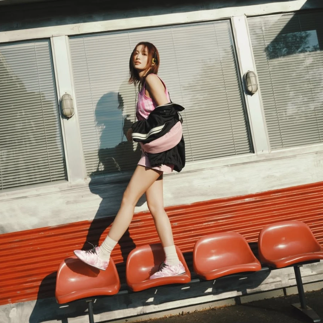 高顏值「走春球鞋」清單：巴黎世家這雙回歸，緞面款鬼塚虎櫃上詢問度高