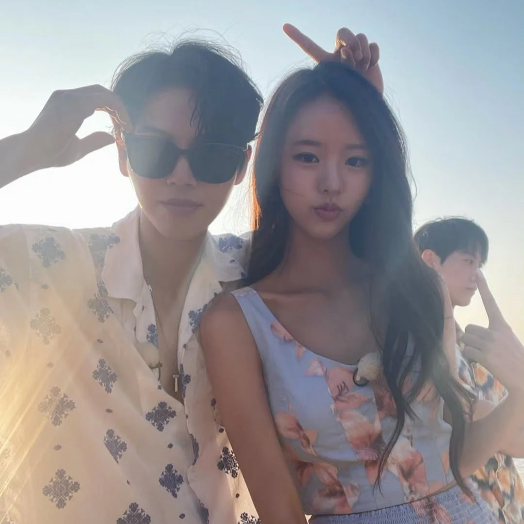 高級放閃學起來！情侶穿搭3招＋拍照Pose推薦，情侶新手也能直接照做