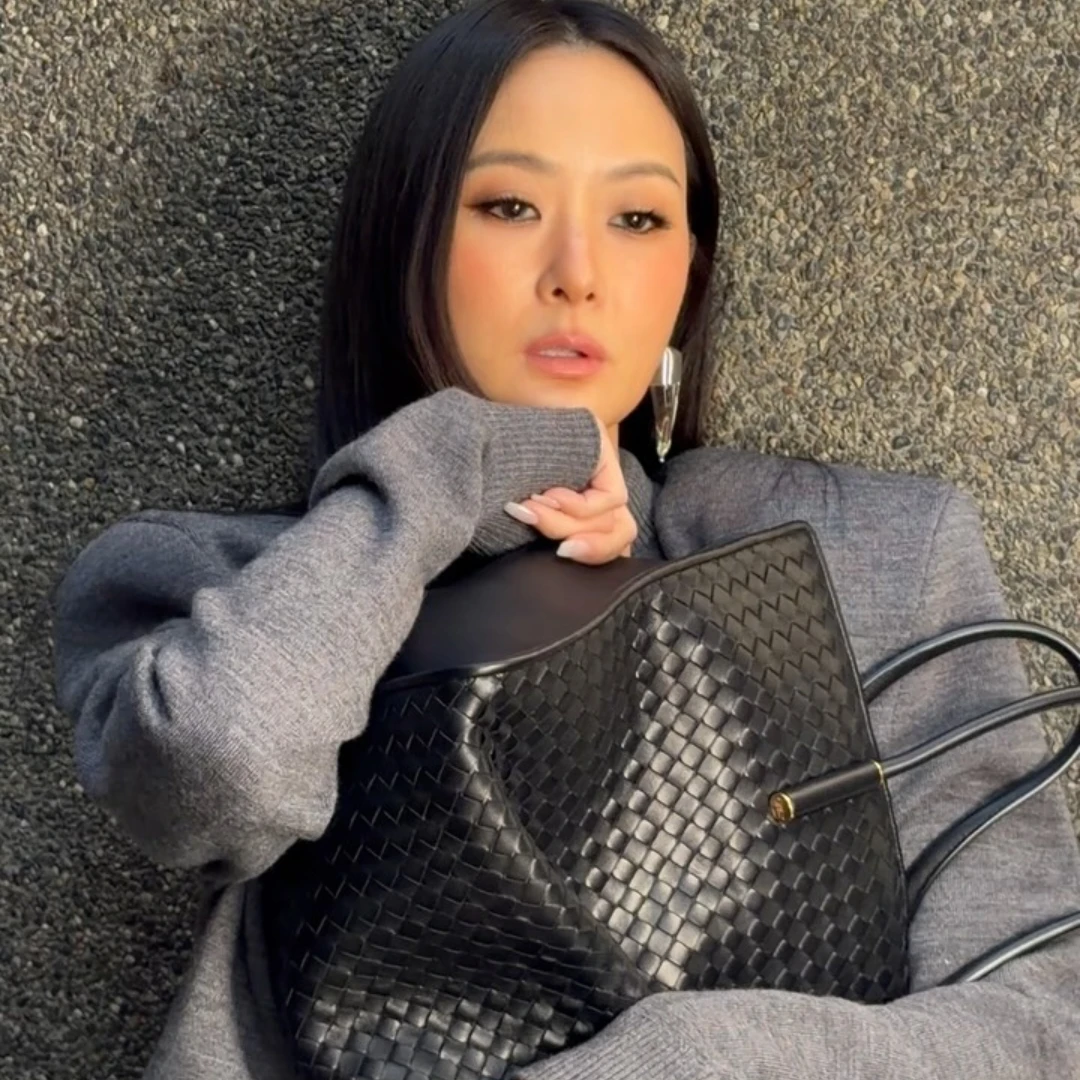 女星都拿什麼包？孫芸芸拎BV托特包、孫藝珍曬小眾包，選包思路一次看懂