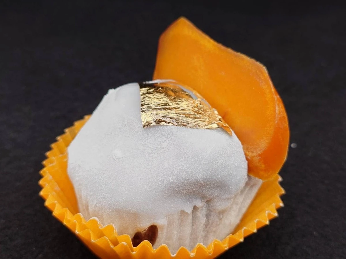 金箔烏魚子草莓大福