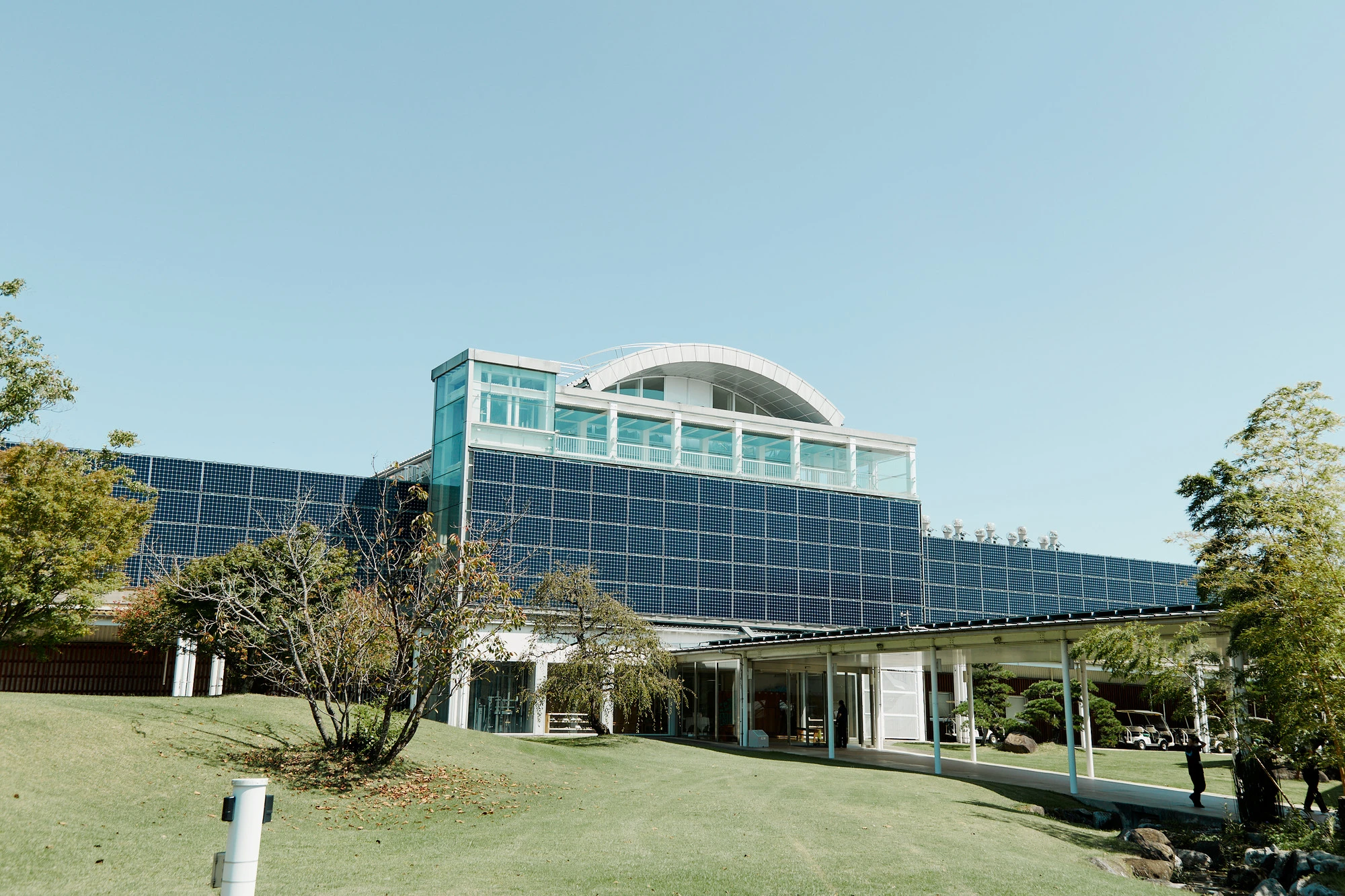 圖3：朵茉麗蔻所有產品皆在日本熊本自家工廠「藥彩工園」研發生產