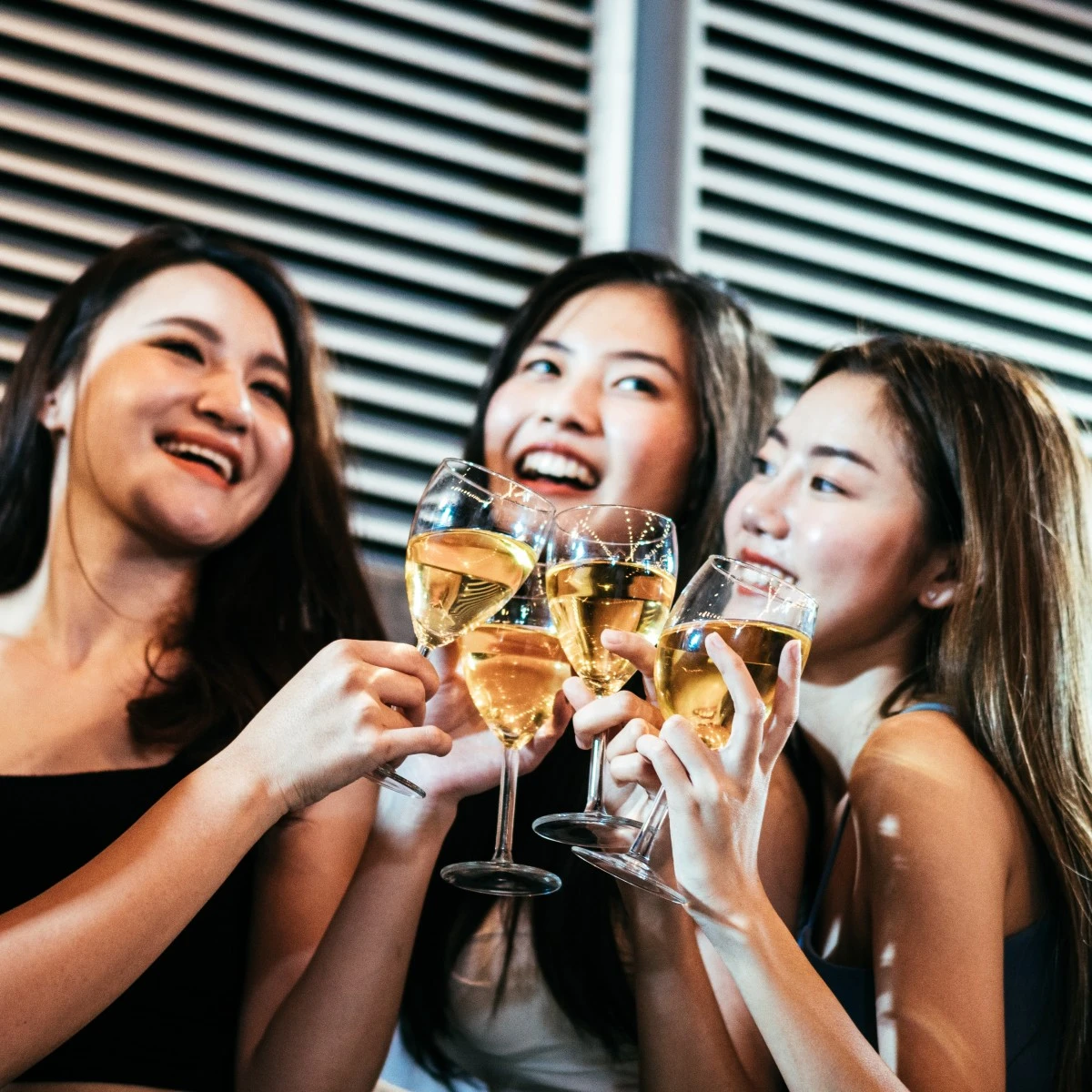 回魂酒、解酒點滴是什麼？醫教4招「防喝醉技巧」怕斷片快喝西瓜汁？