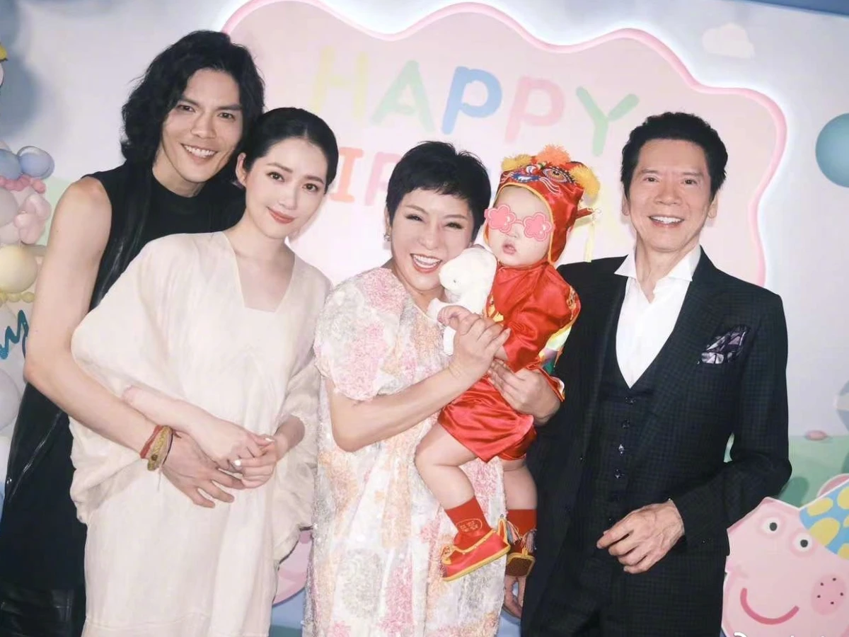 向太買了4塊地給郭碧婷