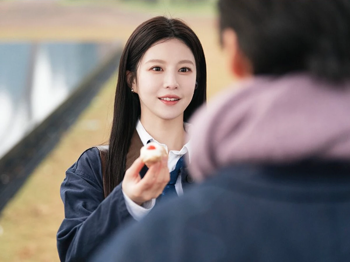 1.生肖兔女