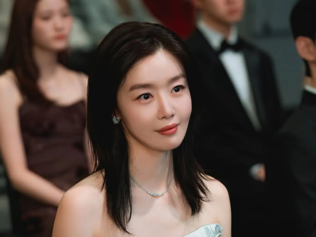 1.生肖蛇（生於辰時／巳時）