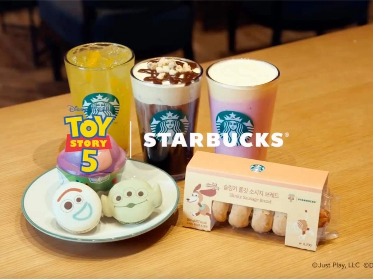 韓國星巴克聯名《玩具總動員》，星巴克小熊Bearista變身胡迪熊、巴斯熊7