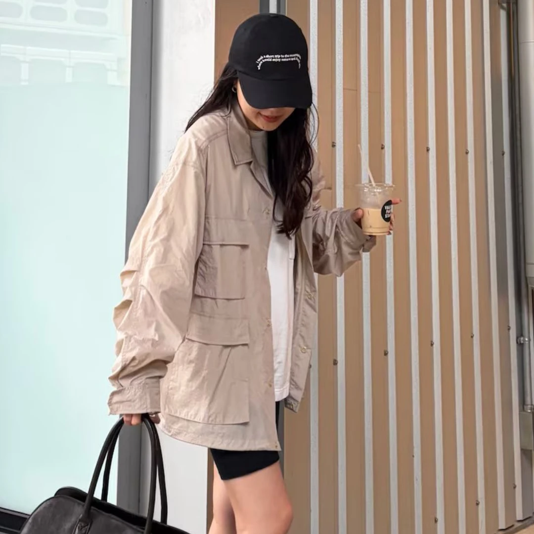 日本媽媽都推！春夏要有一件「機能外套」～輕薄防曬又防風，中性色顯年輕