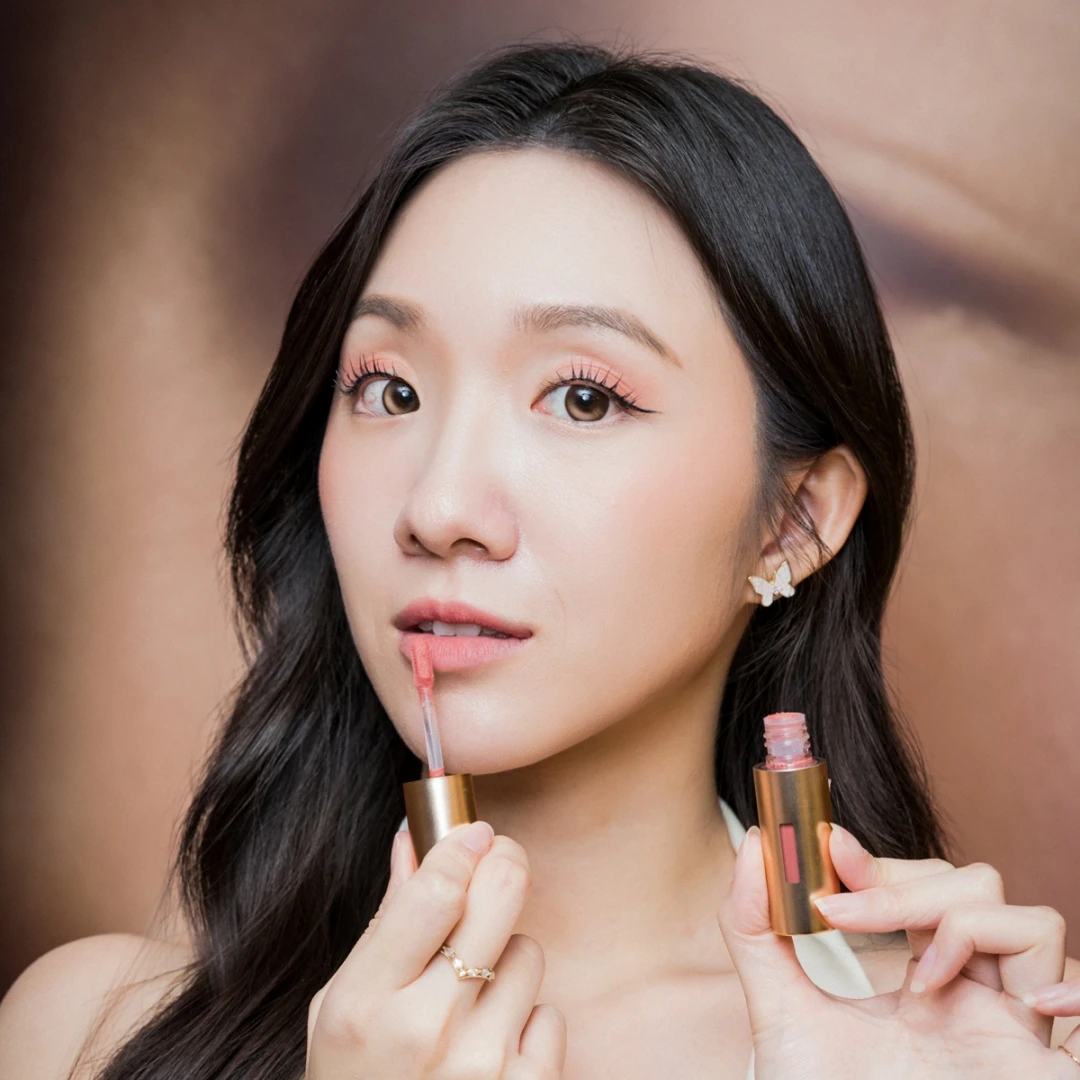 腮紅畫錯老10歲！減齡腮紅「3大技巧」公開，寶藏神物韓妞人手一盒神回春