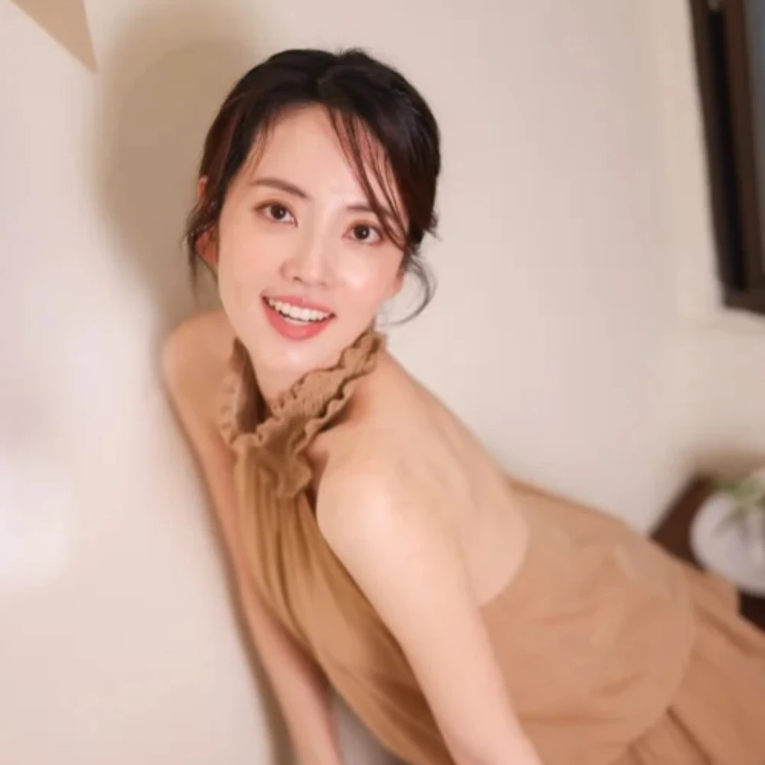 41歲阿諾揭「長喉結真相」竟是巨大腫瘤！急安排手術吐最新病況：已壓迫喉嚨、食道