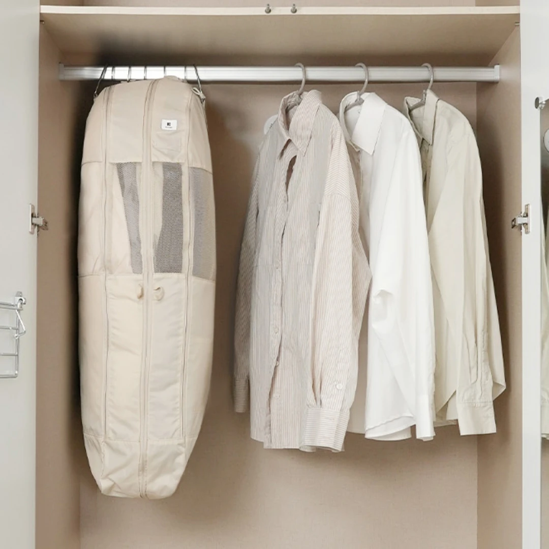 羽絨外套怎麼收？真空壓縮袋恐毀衣！內行人水餃包法、 收納袋推薦長羽絨外套輕鬆放